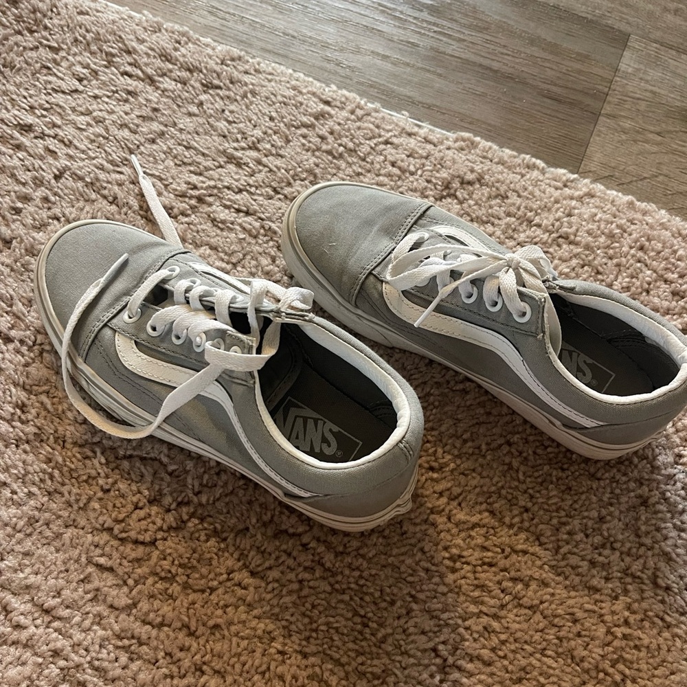 Vans women’s Light Gray Sneakers